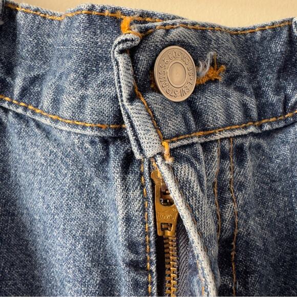 Vintage Levi's 560 Blue Jean Shorts Relaxed Fit 90s zip Button red tab denim 36 - Picture 7 of 14